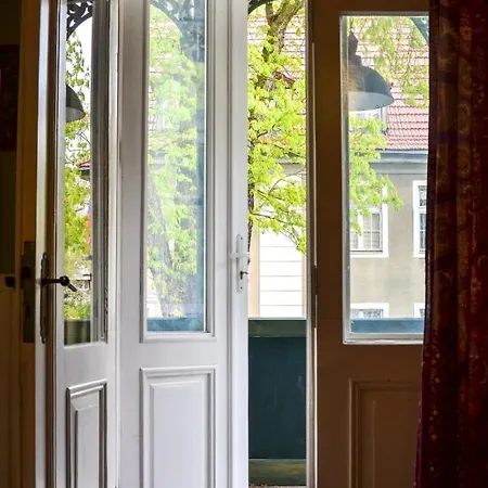 Stylish In Old Wrzeszcz Apartment